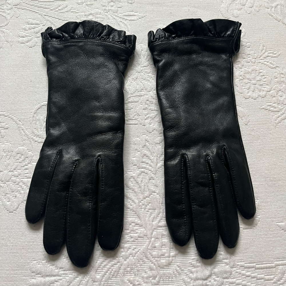 Totes Isotoner Black Genuine Leather Women’s Gloves Ruffled Edge Size 7